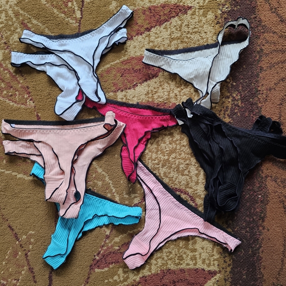 Colorful Ribbed Thong Set - Picture 3 of 4